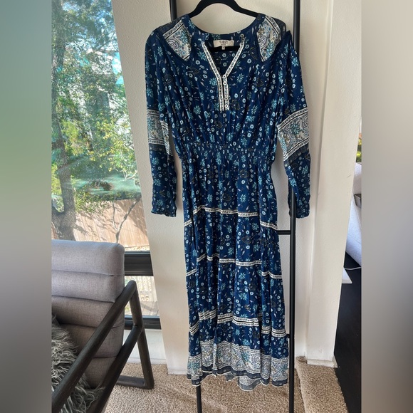 Dress - Picture 3 of 7